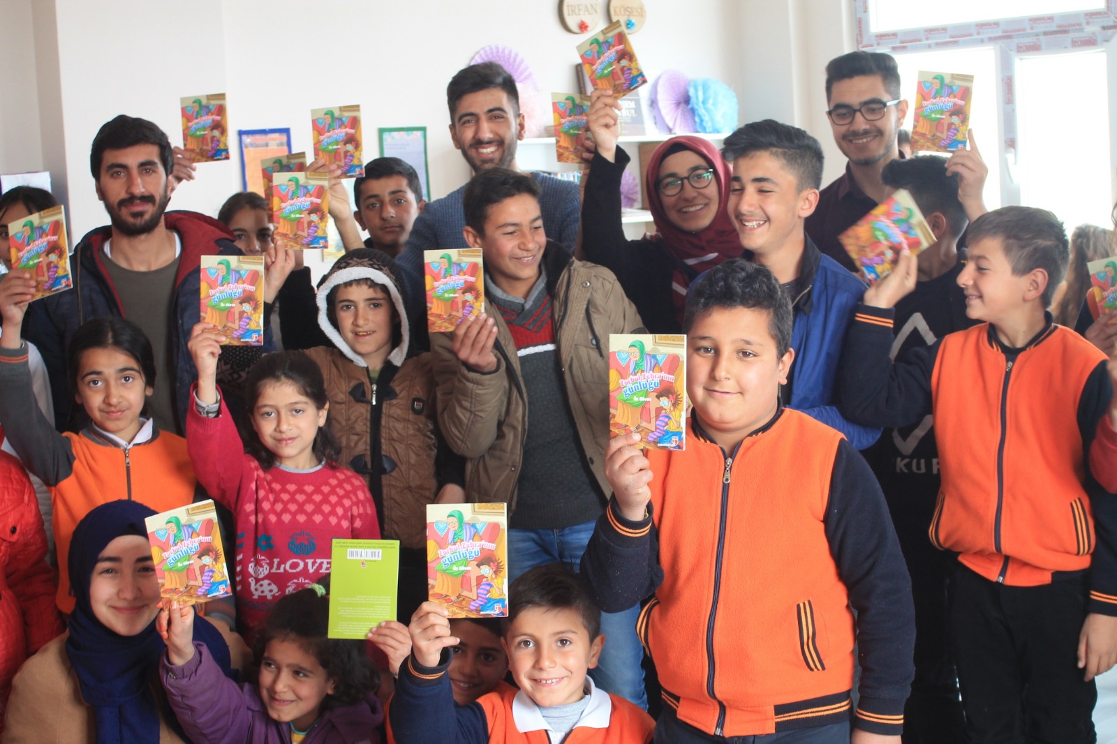  Hakkari Onbaşılar Köyü İlkokulu’na Kütüphane Kurma Projesi